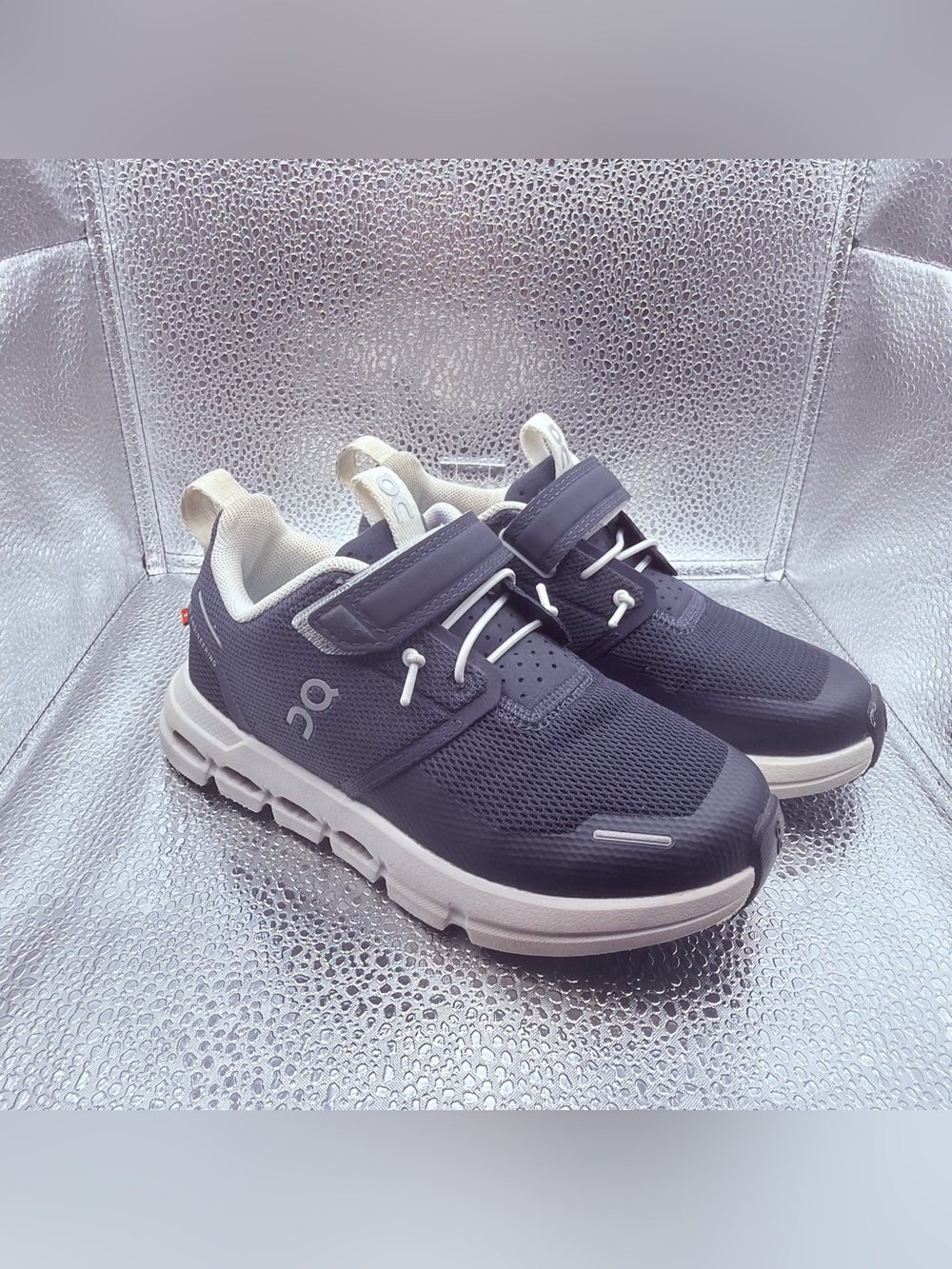 On Running Kids Sneakers Navy and White